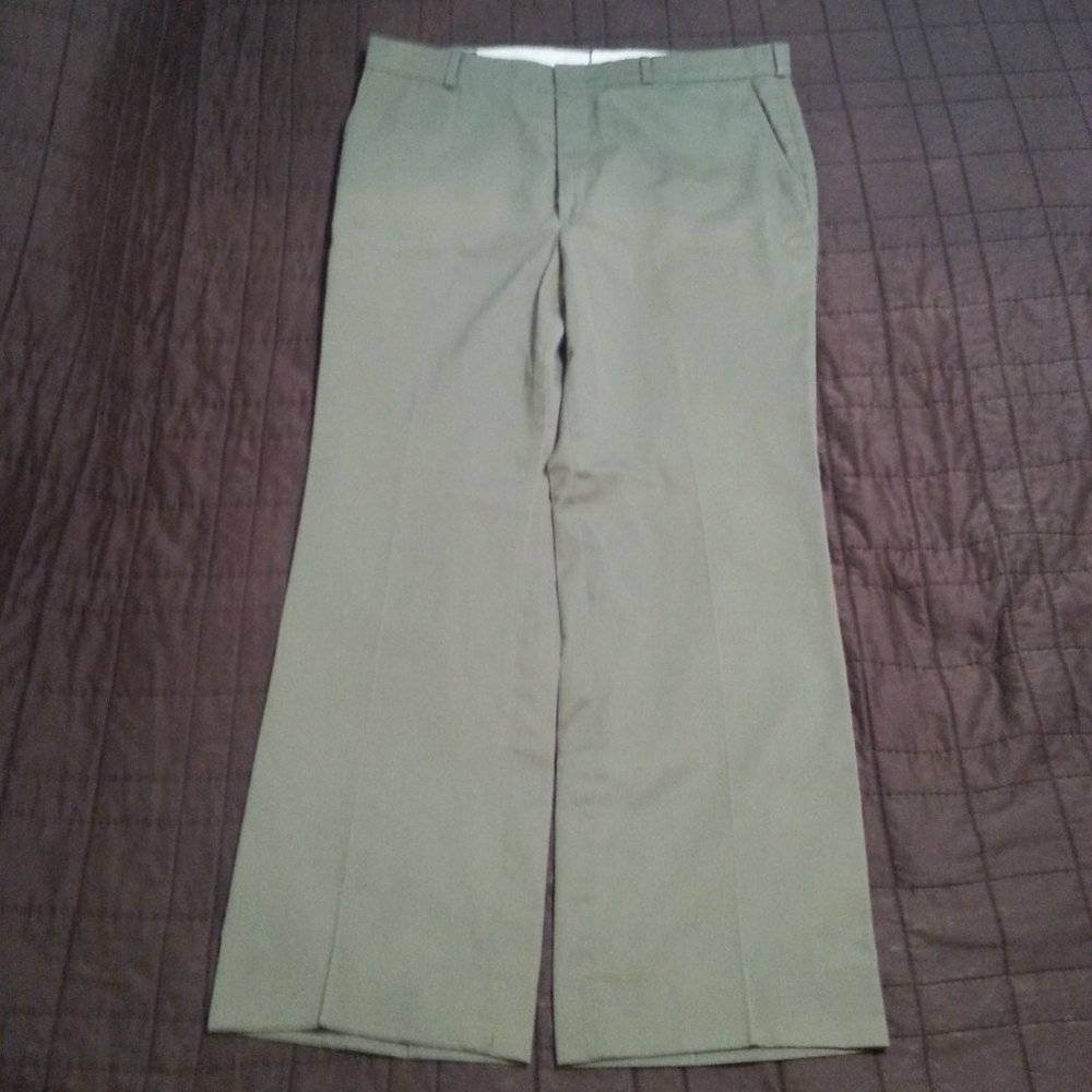 Green  pants Khaki style Chino pants Mens Closet#2